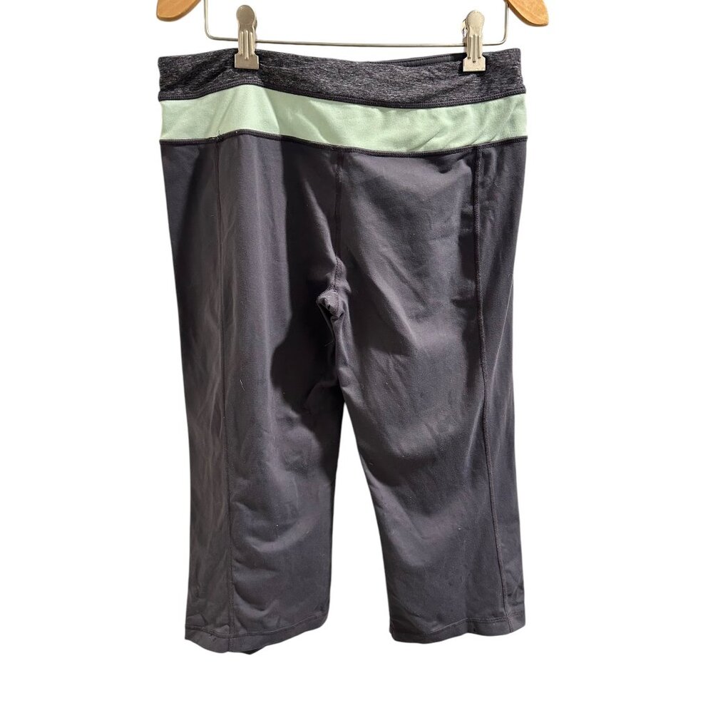 🌸3/$15🌸Womens Cropped Athletic Pants Charcoal Gray & Mint Green Waistband sz M